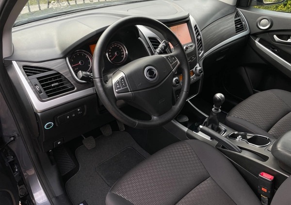 SsangYong Korando cena 53000 przebieg: 30000, rok produkcji 2017 z Czerwionka-Leszczyny małe 326